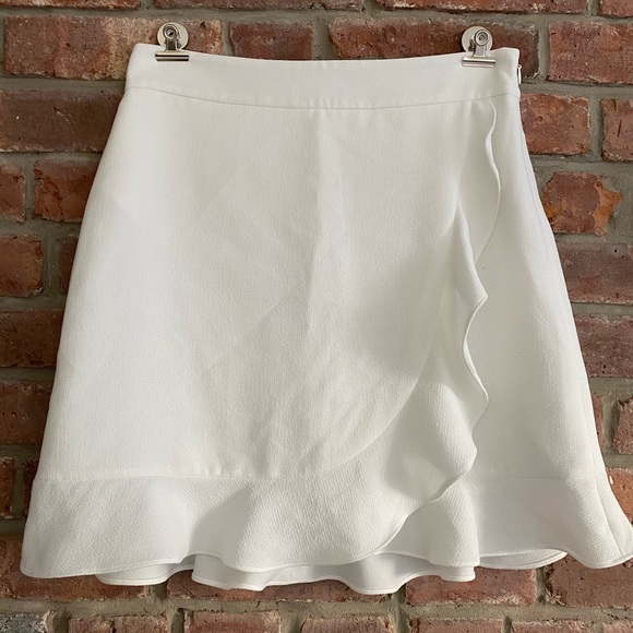Club Monaco Dresses & Skirts - Club Monaco skirt